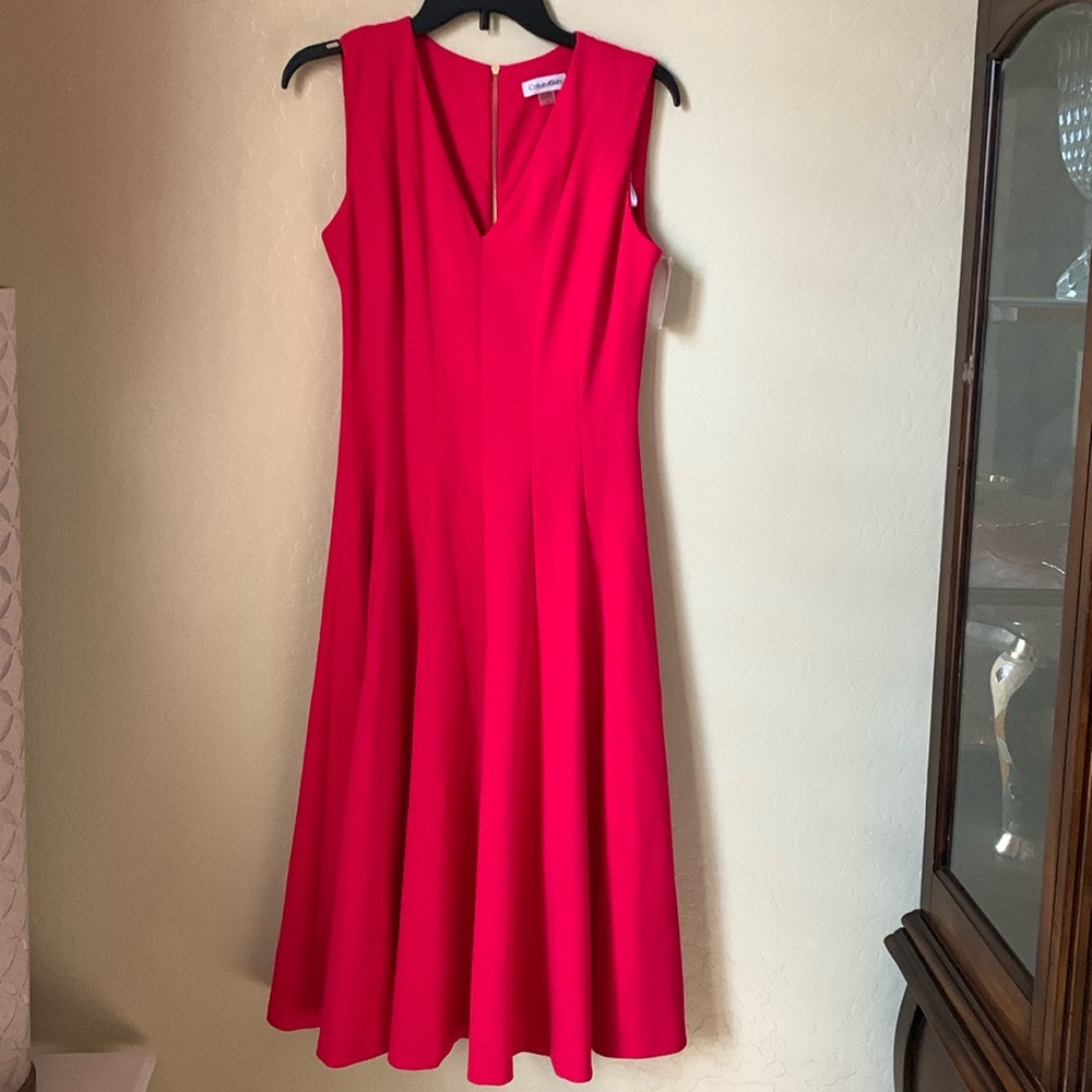 Calvin Klein v neck  back zipped closure’s pink flared dress